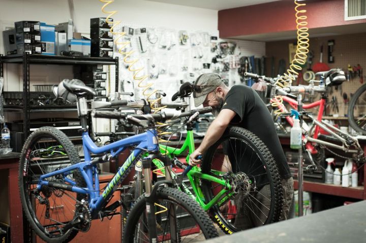 Santa Cruz, Kona, DeVinci - Bike and Beans had our dream bikes for rent