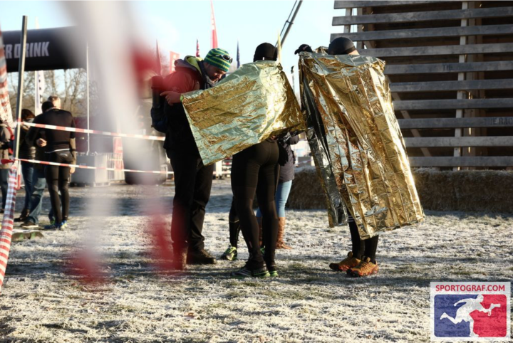 sportograf-geetting-tough-the-race_04